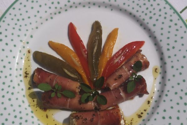 Arlequin de poivrons marinés & Involtinis