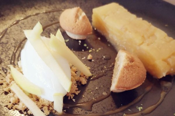 Pressé de pommes, glace verveine et financier