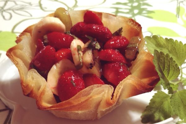 Corolle de salade fruits à la mélisse